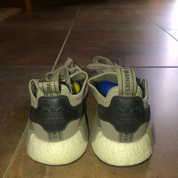 Olive Adidas NMD - Picture 2 of 3